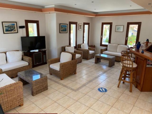 Kyma Hotel Marathokampos Bagian luar foto