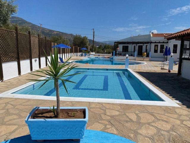 Kyma Hotel Marathokampos Bagian luar foto